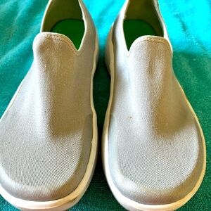 Oofos Recovery shoes - size 8.5